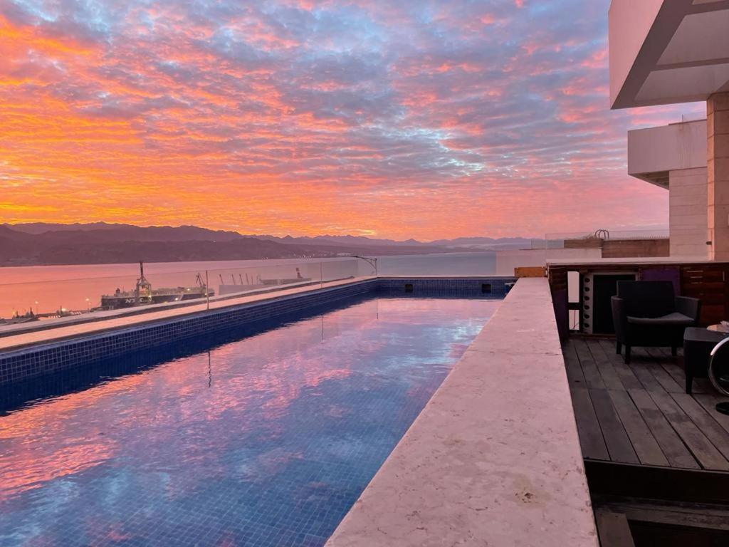 Private Pool Luxury Penthouses Sea View Eilat Buitenkant foto